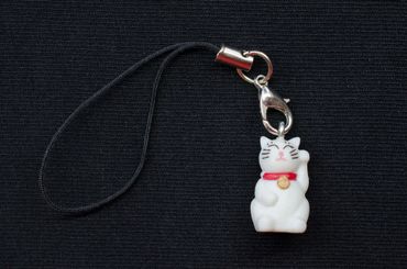 lucky cat phone charm