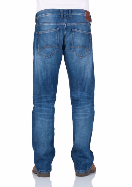 Mustang Herren Jeans Oregon Straight - Blau - Light Scratched Used Mustang Herren Jeans Oregon Straight - Blau - Light Scratched Used