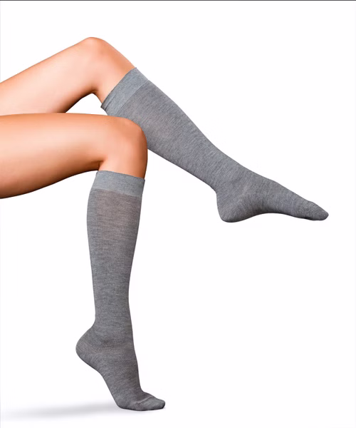 Falke Damen Kniestrümpfe No. 1 Finest Cashmere Falke Damen Kniestrümpfe No. 1 Finest Cashmere