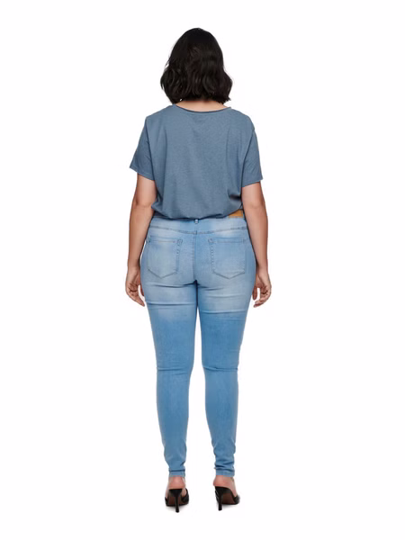 Carmakoma by Only Damen Jeans CARAUGUSTA BJ13333 - Skinny Fit - Blau - Light Blue Denim - Plus Size Carmakoma by Only Damen Jeans CARAUGUSTA BJ13333 - Skinny Fit - Blau - Light Blue Denim - Plus Size