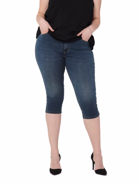Carmakoma by Only Damen Capri Jeans CARAUGUSTA KNICKERS - Skinny Fit - Blau - Medium Blue Denim - Plus Size Carmakoma by Only Damen Capri Jeans CARAUGUSTA KNICKERS - Skinny Fit - Blau - Medium Blue Denim - Plus Size