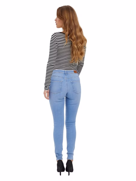 Vero Moda Damen Jeans VMLUX RI371 Slim Fit - Blau Light Blue Denim Vero Moda Damen Jeans VMLUX RI371 Slim Fit - Blau Light Blue Denim