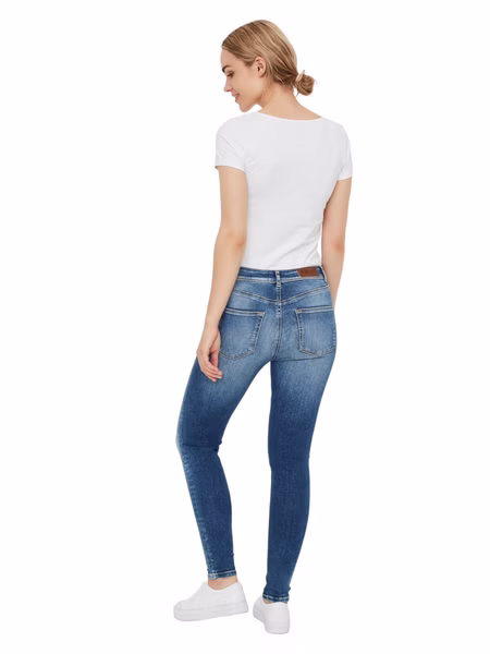 Vero Moda Damen Jeans VMLUX RI310 Slim Fit - Blau - Medium Blue Denim Vero Moda Damen Jeans VMLUX RI310 Slim Fit - Blau - Medium Blue Denim