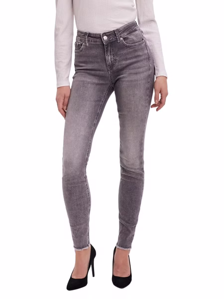 Vero Moda Damen Jeans  VMPEACH - Skinny Fit - Grau - Medium Grey Denim Vero Moda Damen Jeans  VMPEACH - Skinny Fit - Grau - Medium Grey Denim