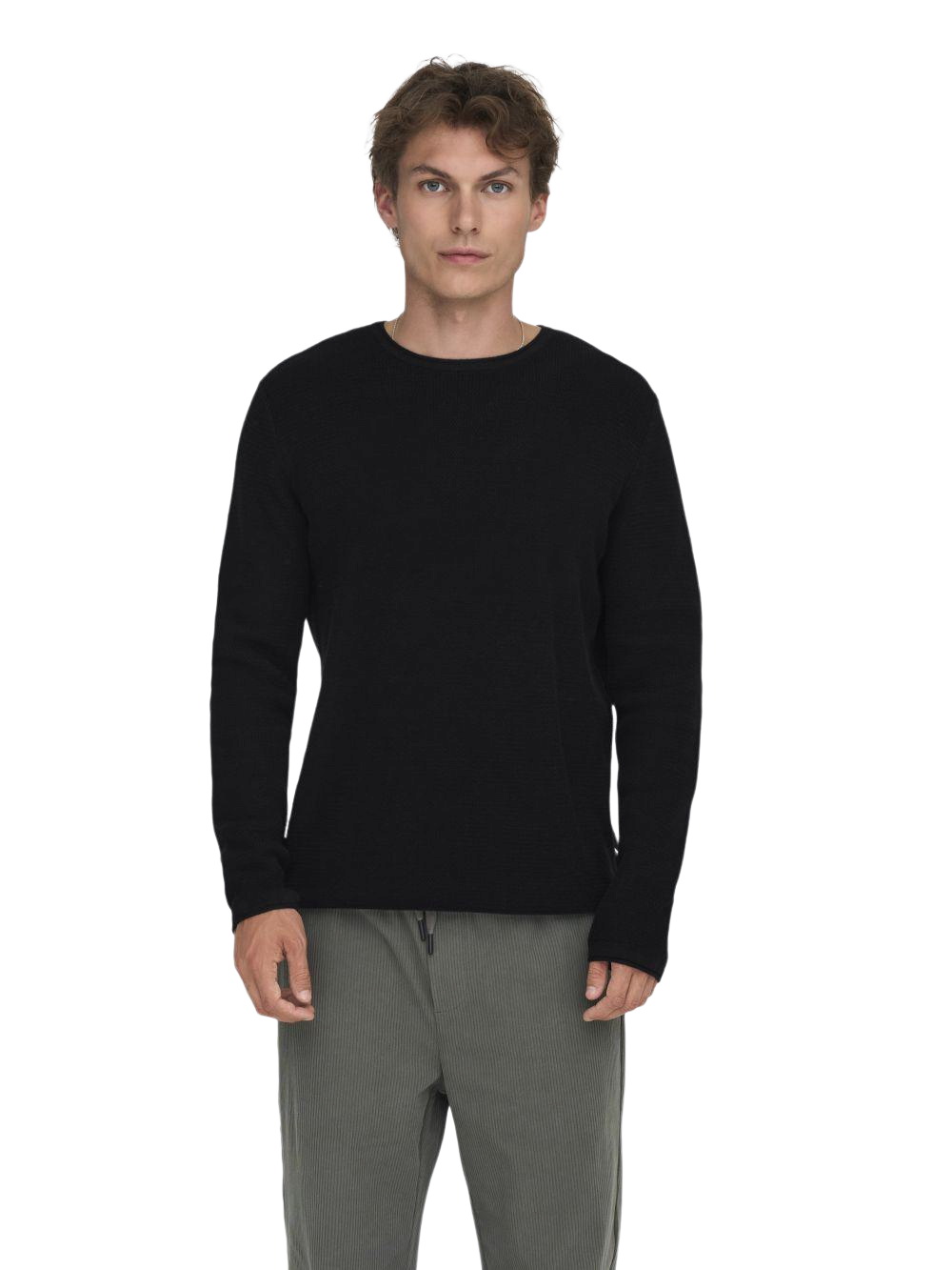 22029952 Black / L