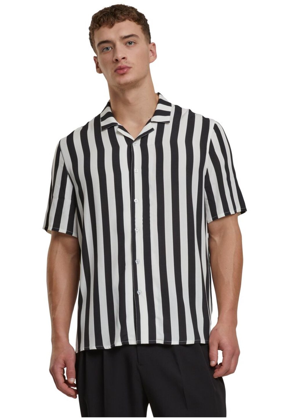 Urban Classics Herren Freizeithemd VISKOSE AOP RESORT - Regular Fit