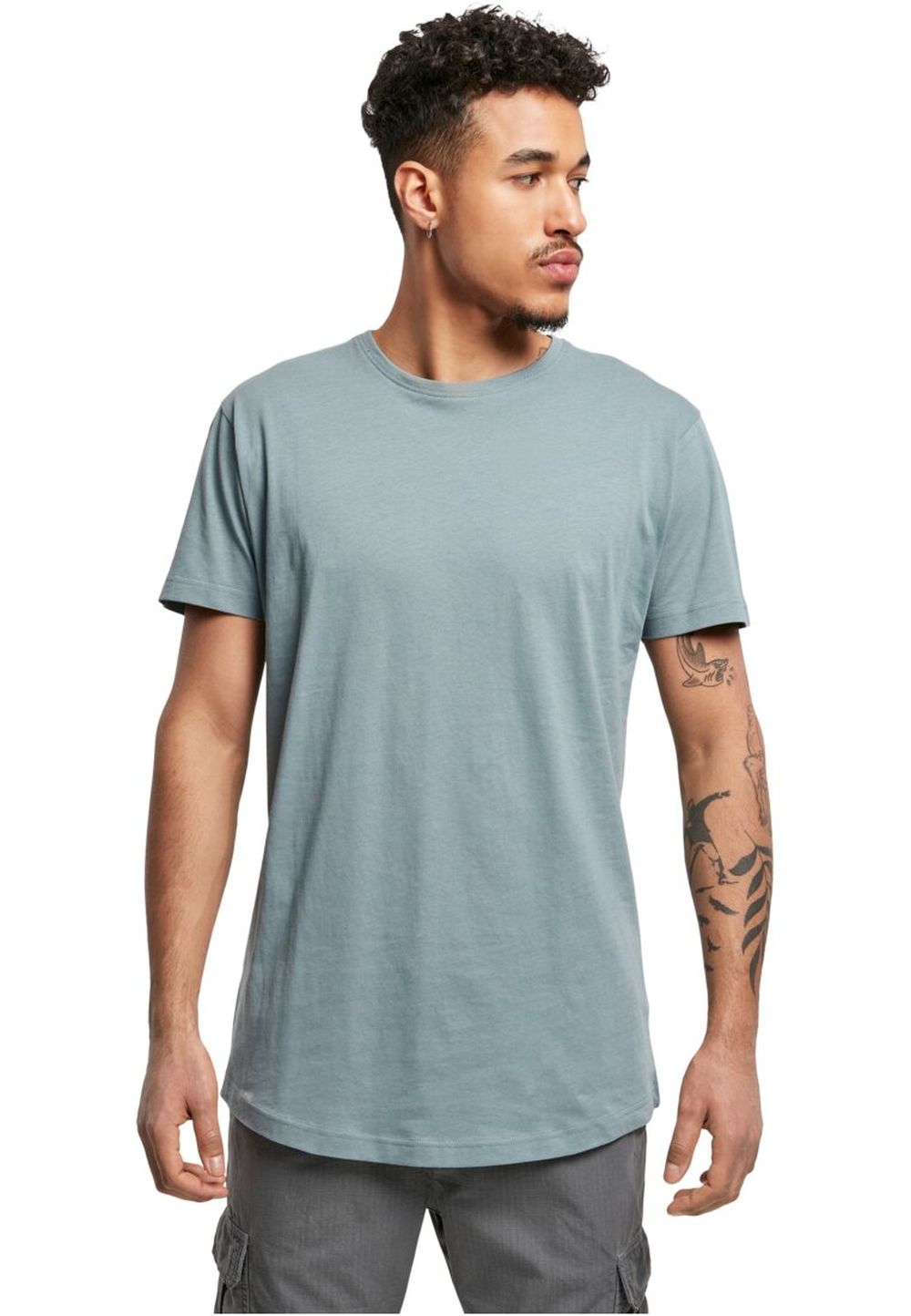 Urban Classics Herren T-Shirt SHAPED LONG - Regular Fit