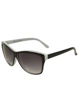 Schicke Sonnenbrille mit 100% UV Schutz Schicke Sonnenbrille mit 100% UV Schutz