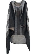 Trendy Ruana in grau/schwarz Trendy Ruana in grau/schwarz