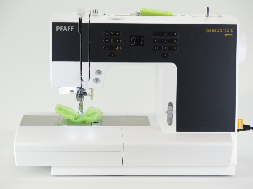 Pfaff Passport 2.0 Nähmaschine - Kompakt & Tragbar Mit IDT System Für Perfekte Nähte