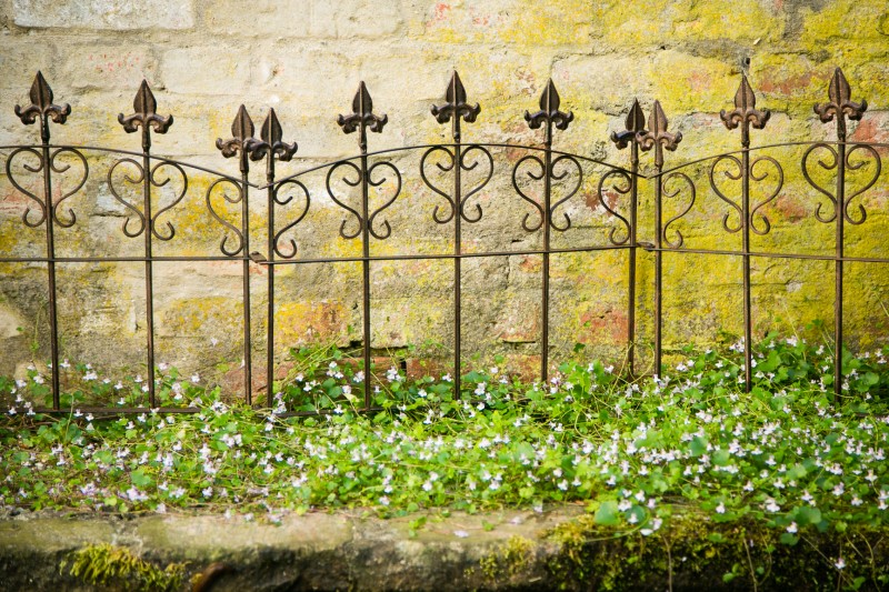 Beetzaun 3-tlg. -aus Metall mit Spitze