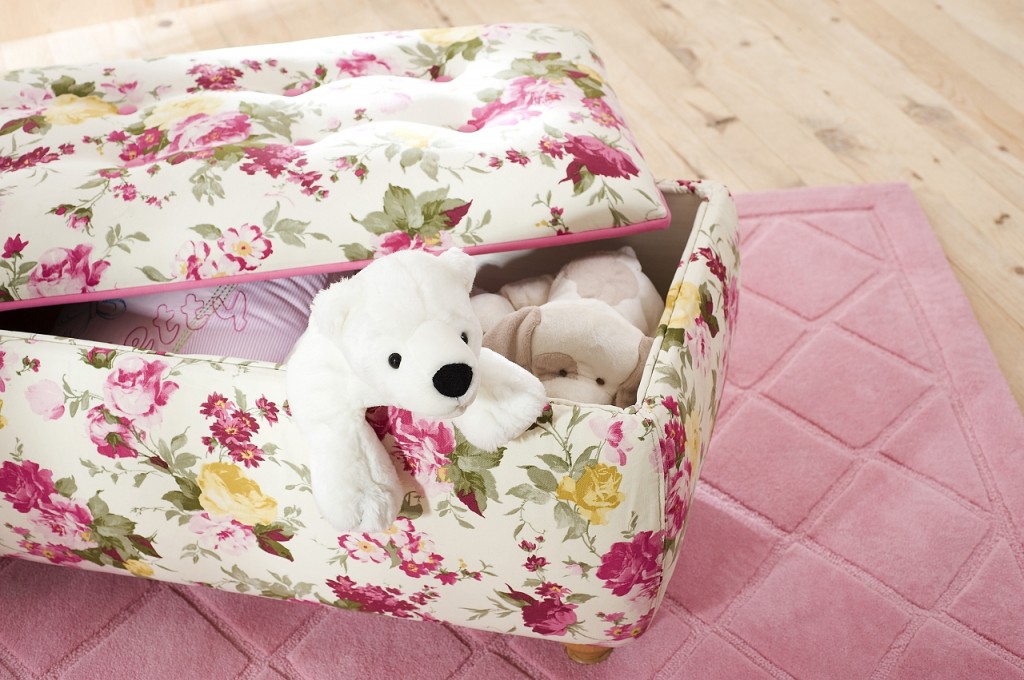 Cilek Flora Truhe Hocker Sitzhocker Kinderzimmer Weiss Rosa Gunstig Mobel Kuchen Buromobel Kaufen Froschkonig24