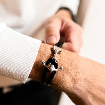 Lederarmbänder
