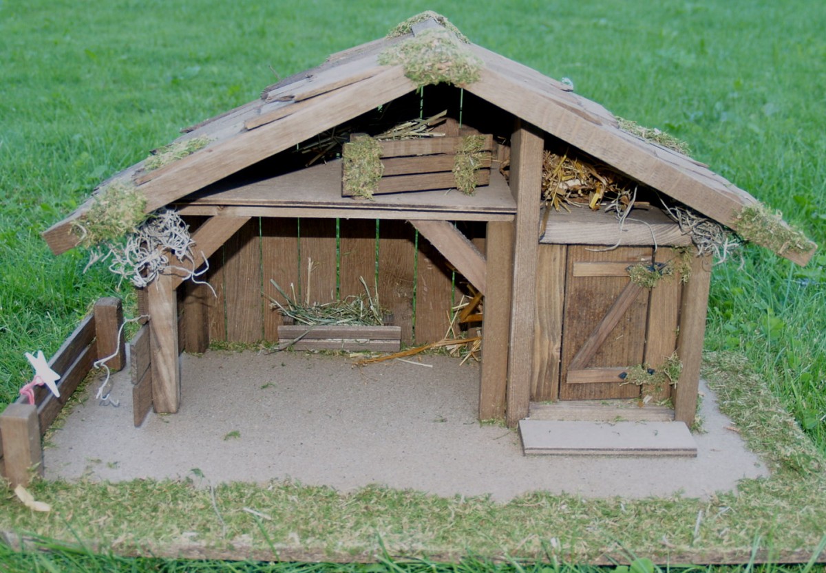 Krippen Tischkrippen CV Krippe Weihnachtskrippe Holzkrippe Krippenstall ...