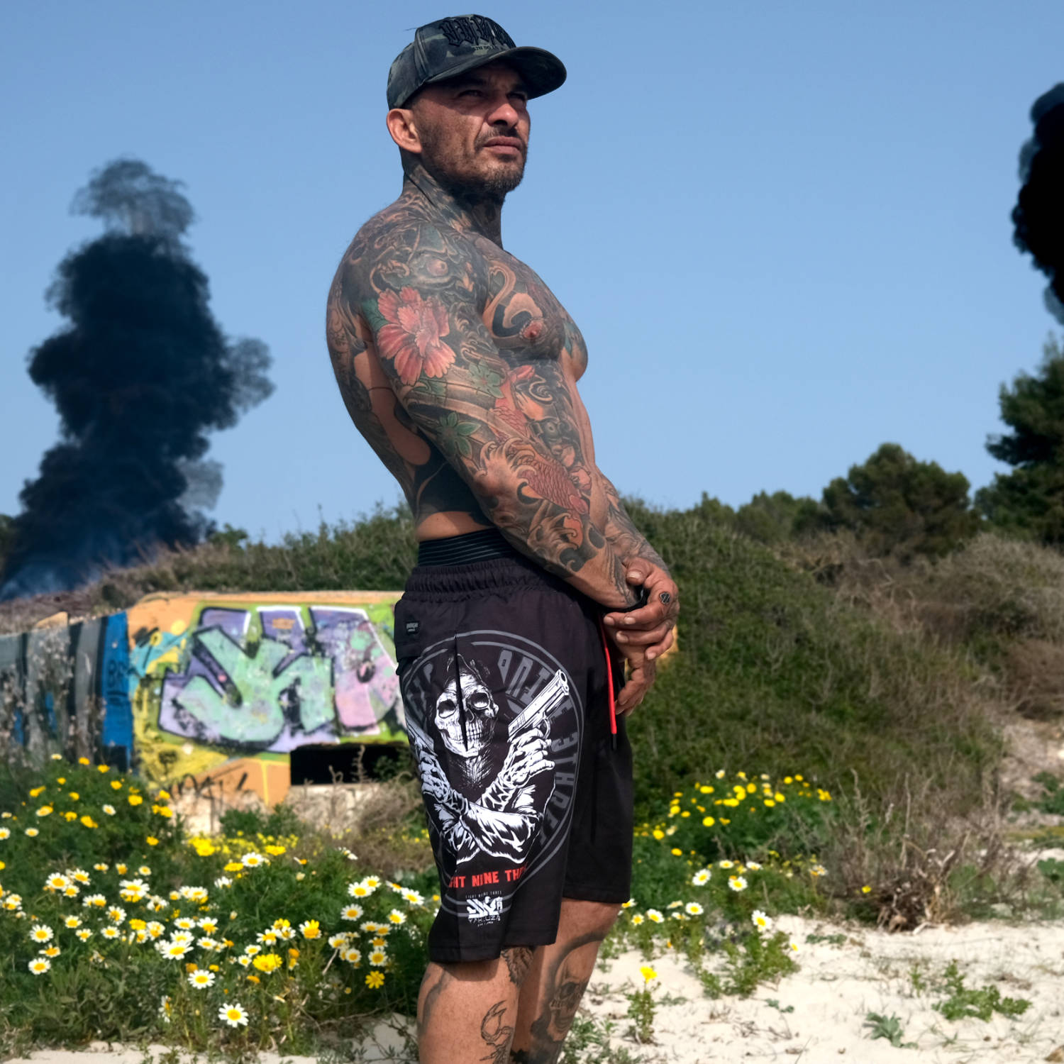 SMOKE CLASSIC LOGO BOARD SHORTS 舐達磨 AGH｜パンツ