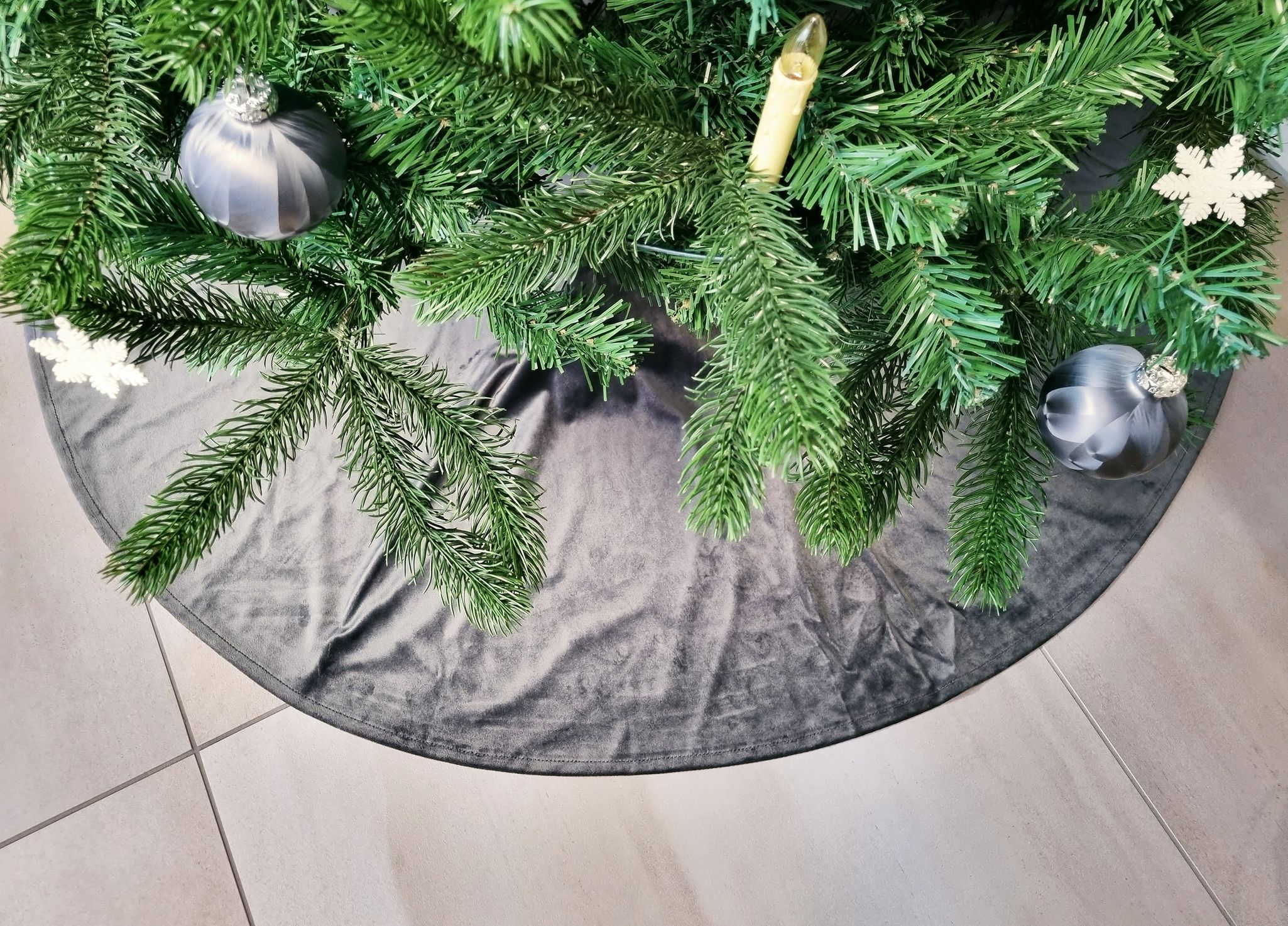 Weihnachtsbaum Decke 120cm Rot Kariert - Christbaum Rock Mit Schneeflocken