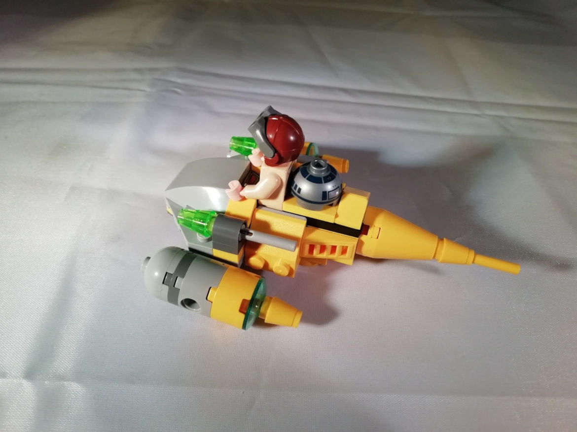 Anakin mit Microfighter seitlich