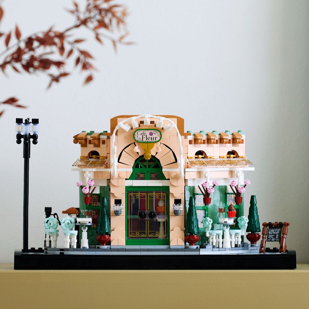 LEGO 10362 French Café Restaurants of the World