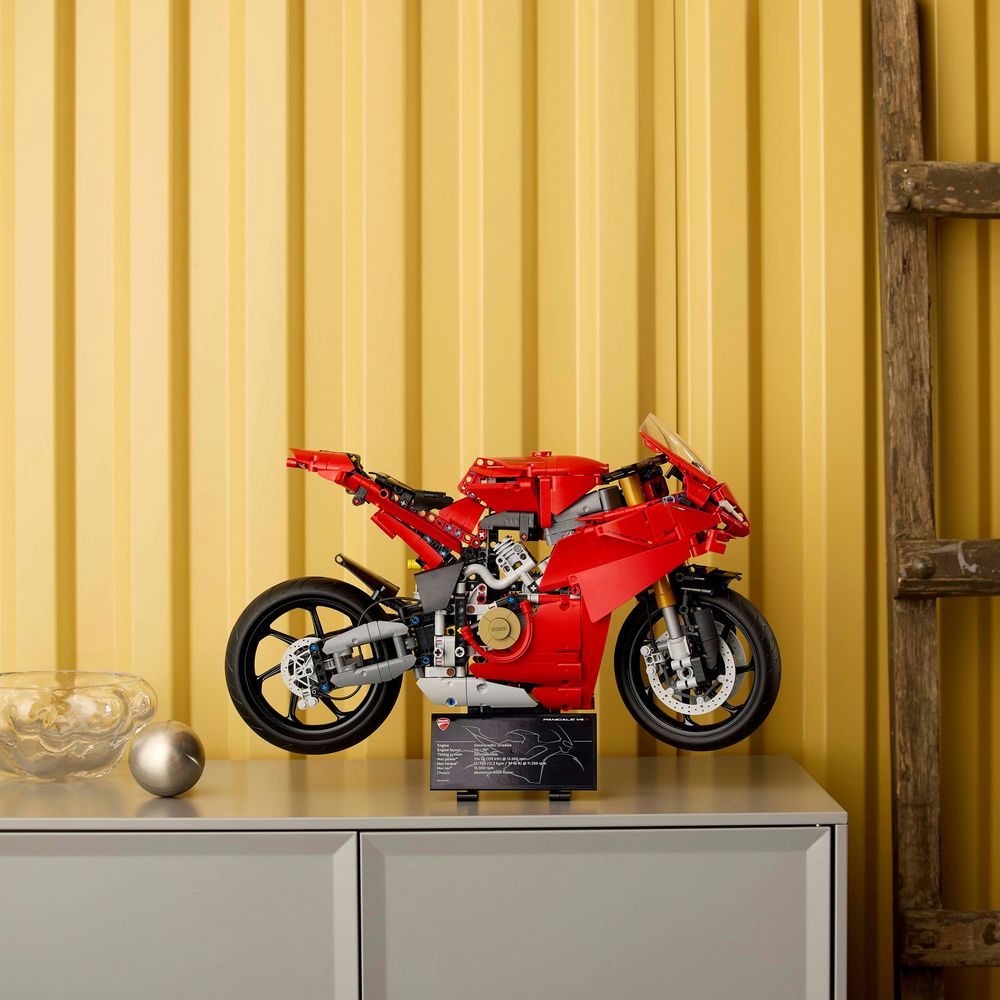 Technic 42107 Ducati Lego V4 Motorcycle Amazon Lego Technic Ducati