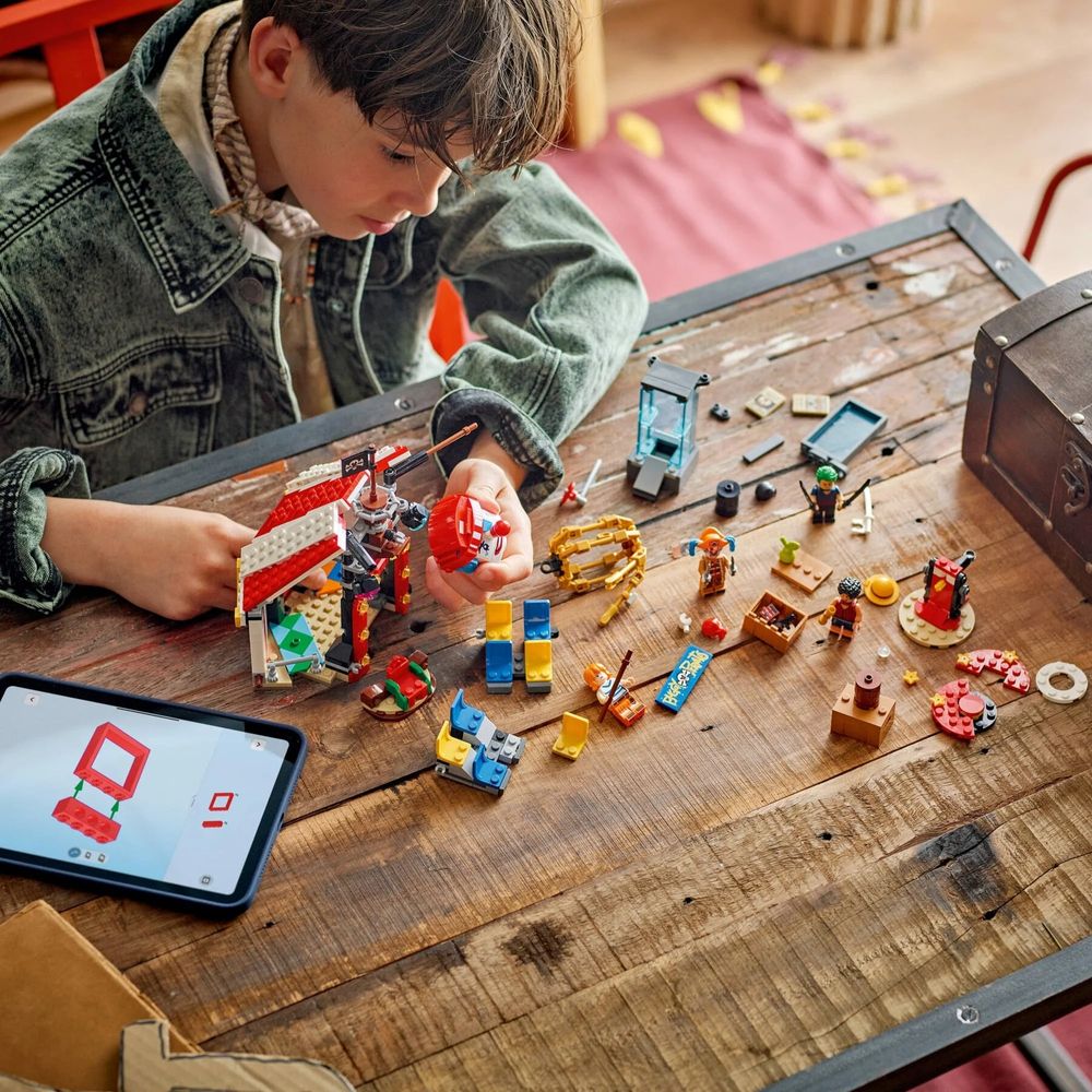LEGO 75637 Buggy the Clown's Circus Tent | JB Spielwaren