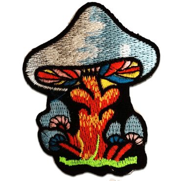 Toppa Ricamata Termoadesiva Cannabis Marijuana - 6,4 X 9,5 Cm - Iron On Patch