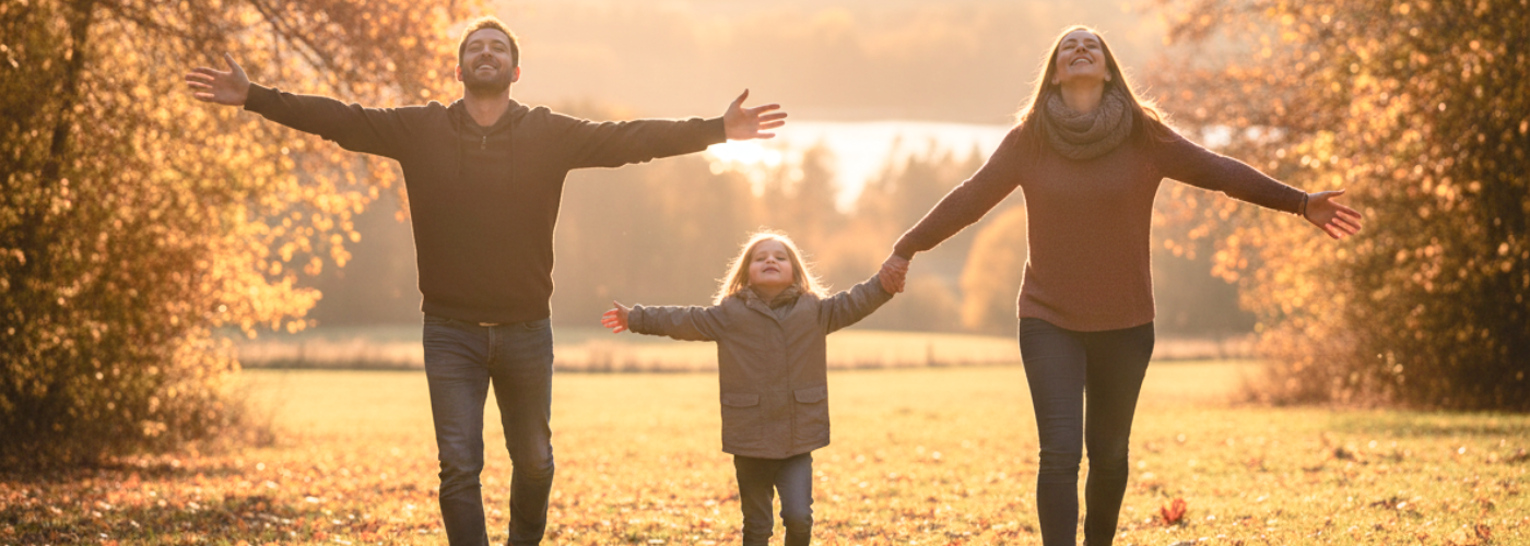 Famile im Herbst am See