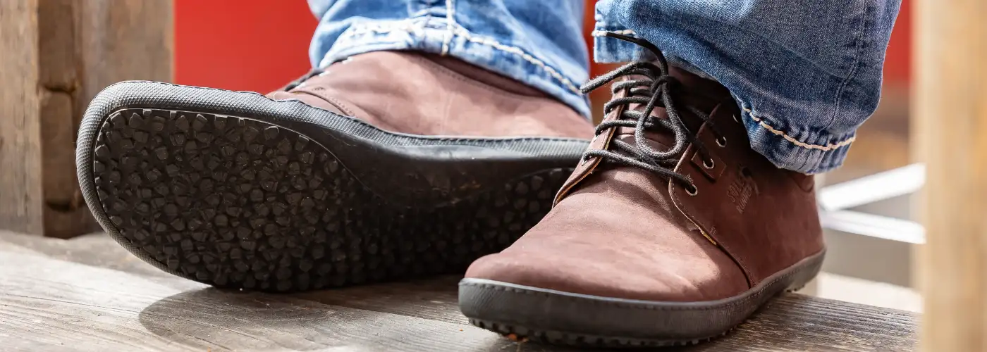 SOLE RUNNER Kari Darkbrown