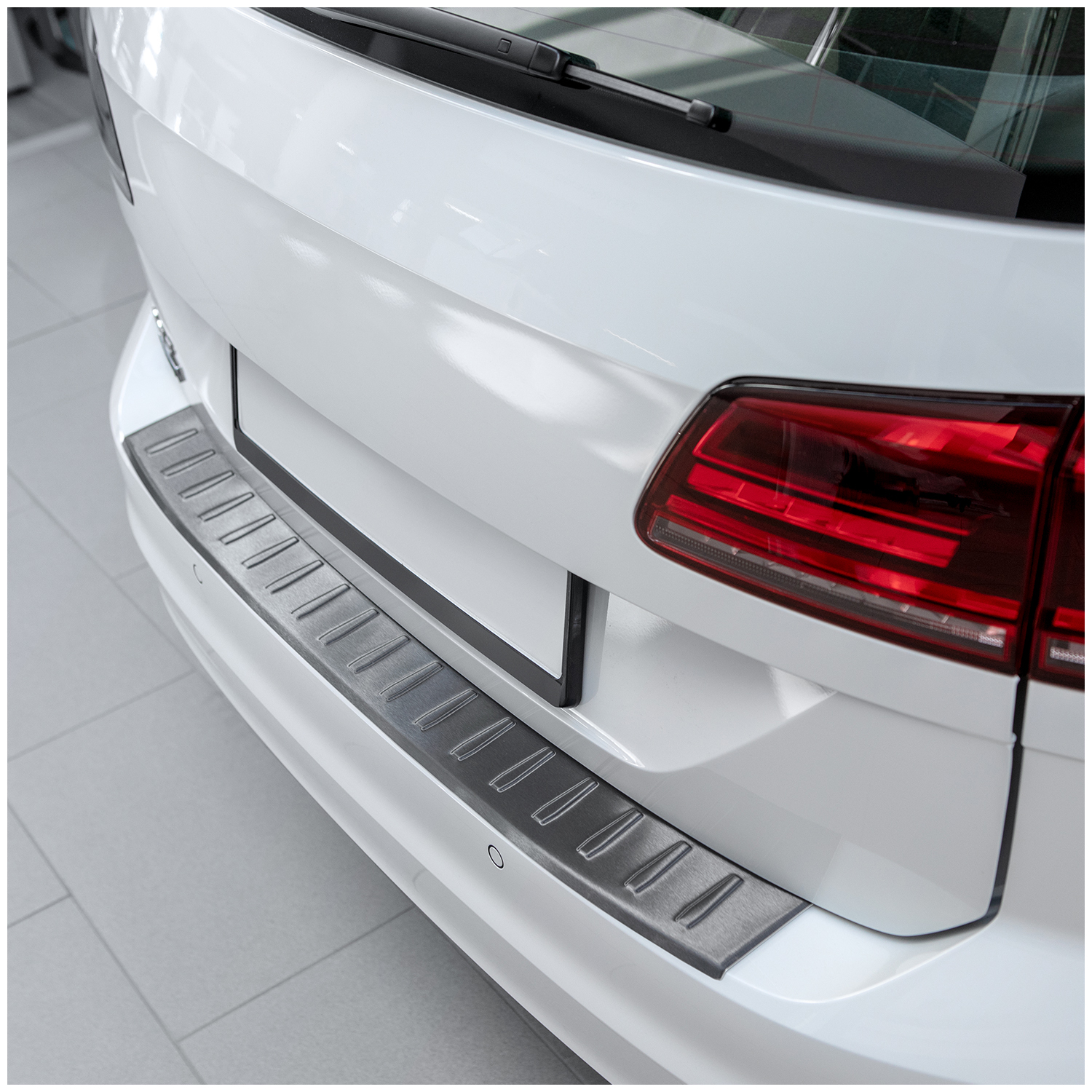 Edelstahl Ladekantenschutz Anthrazit für VW Golf Sportsvan 5 J. Garantie  -2017