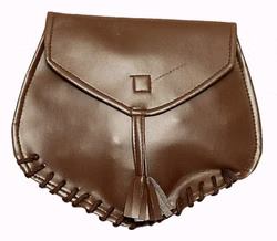 Guerteltasche-braun-a.jpg Guerteltasche-braun-a.jpg