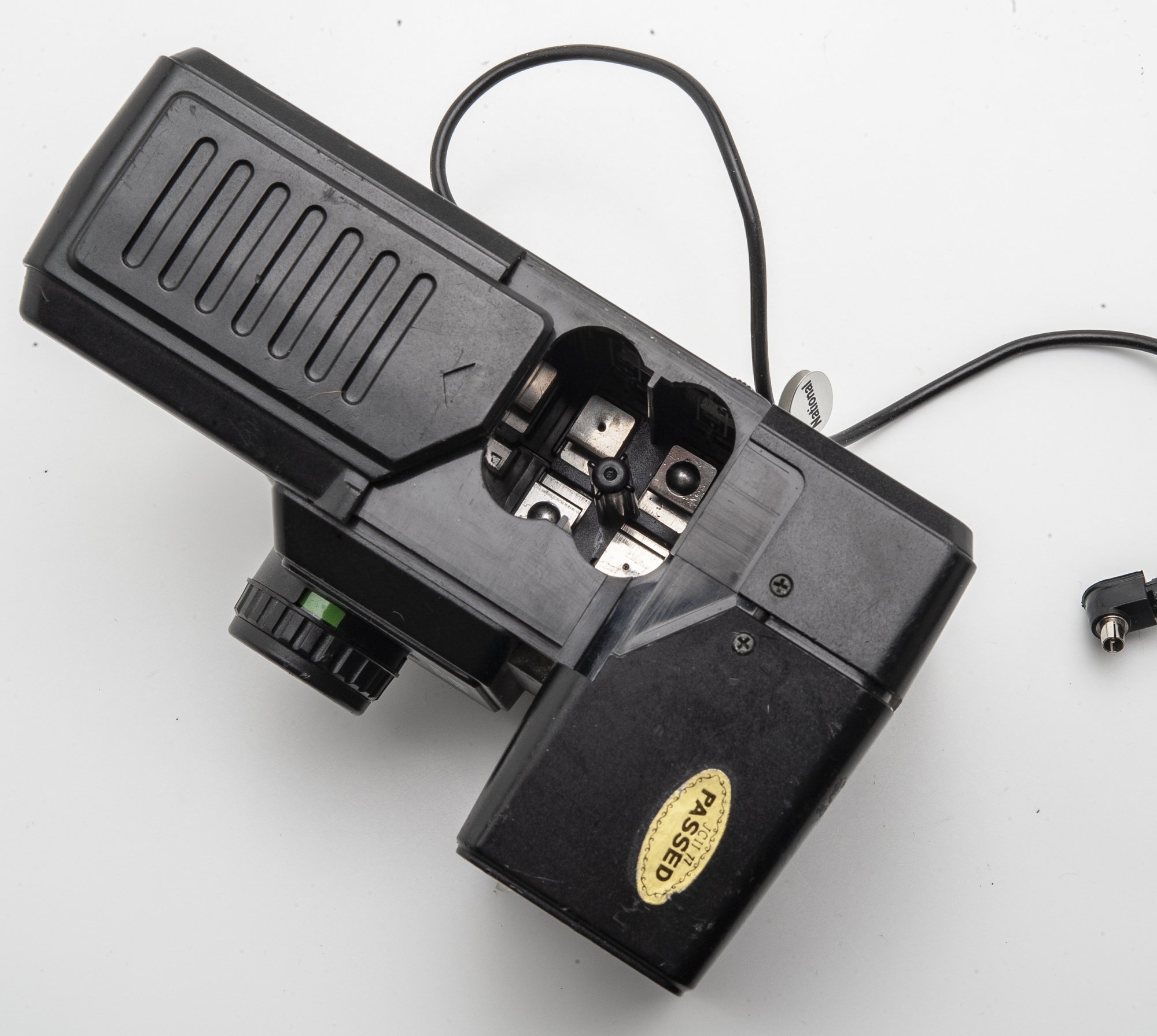 Flash électronique National PE-3057 – Japon, Vintage, Non Testé (pour Pièces Ou Restauration)