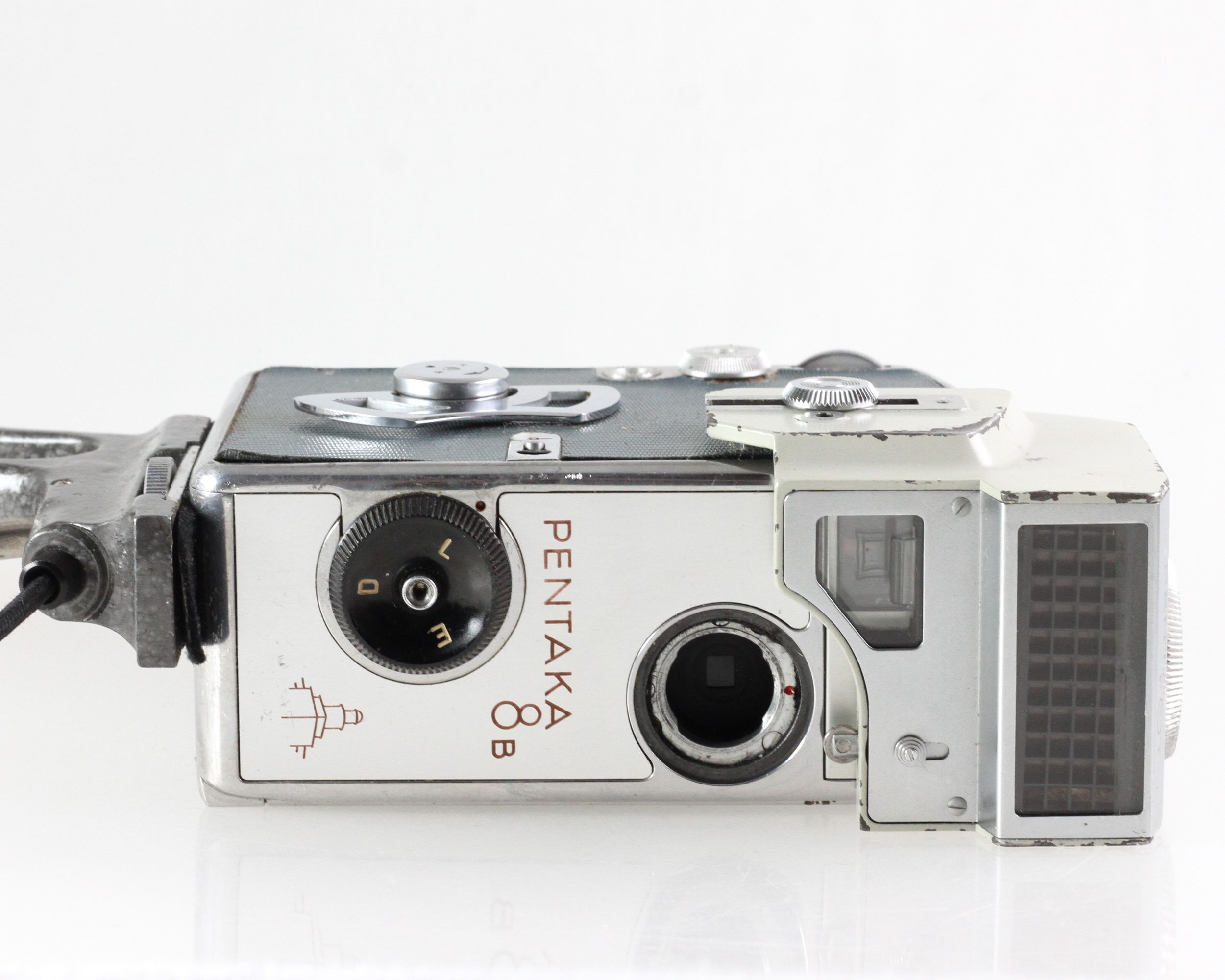 Pentacon Pentaka 8B 8mm ムービーカメラ Pentacon Pentaka 8B 8mm ムービーカメラ Pentacon Pentaka 8 B (grün