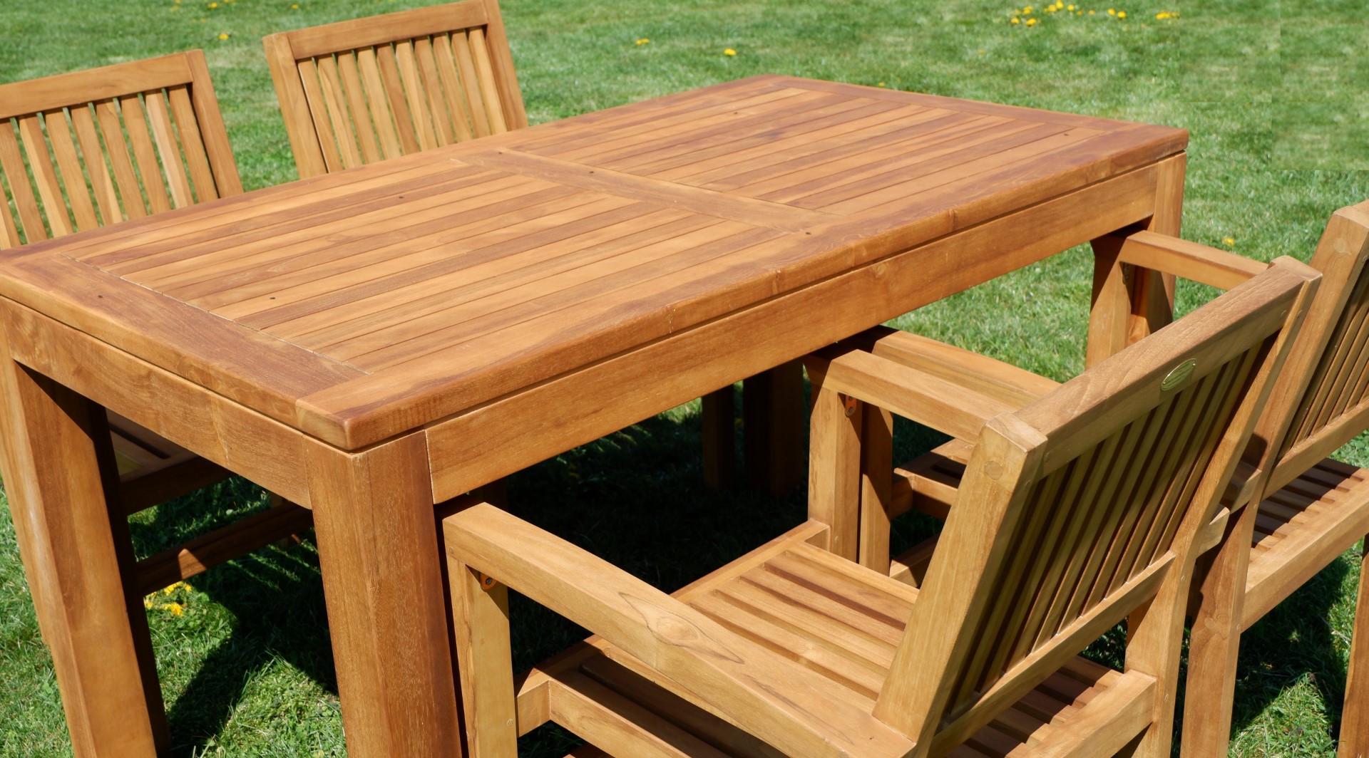 Edle Teak-Garnitur Mit 6 Stapelsesseln - Gartentisch 150x80cm - Wetterfest & Robust