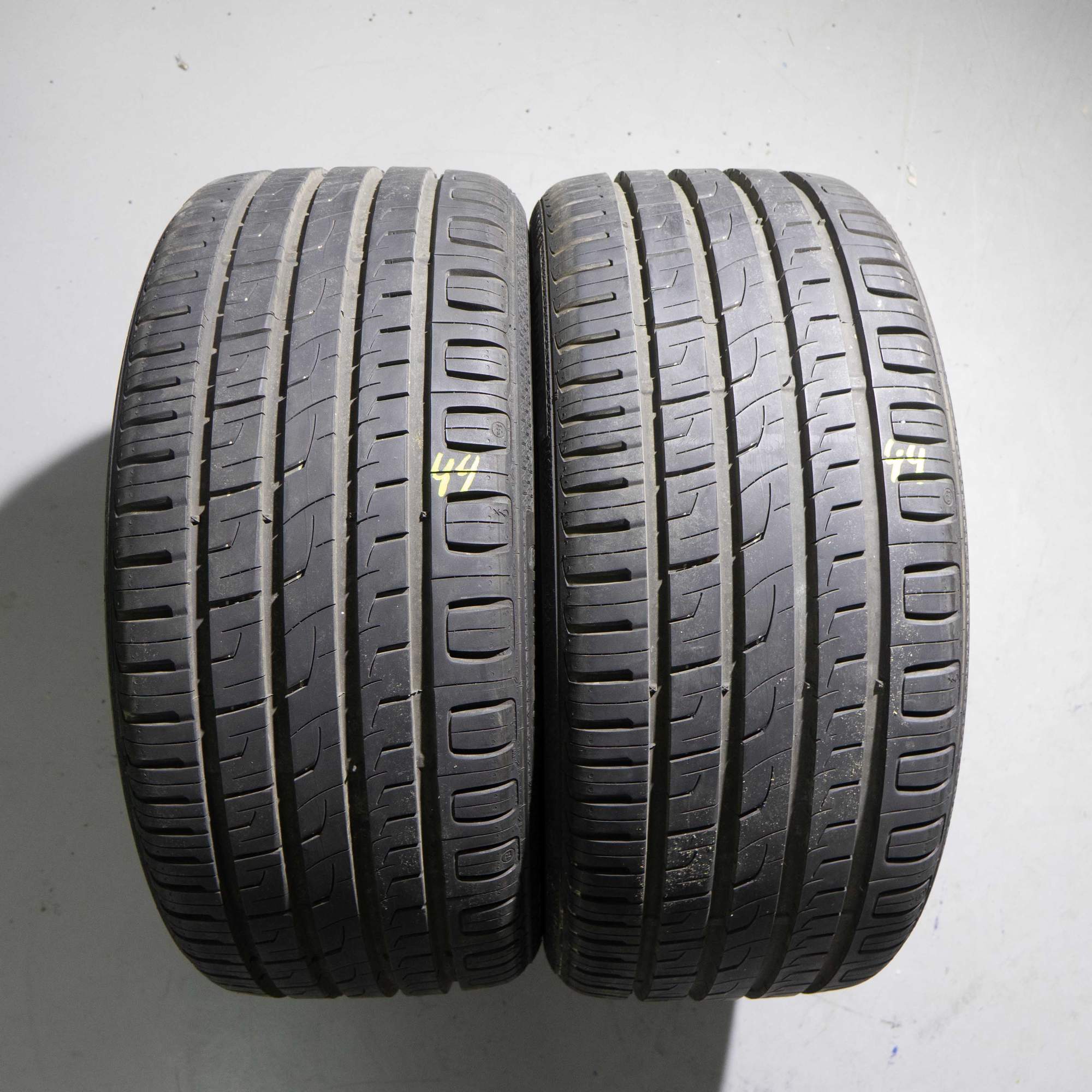 8x Barum Bravuris 8 HM summer tires 885/85 R8 8Y DOT 8 8 mm 8x Barum Bravuris 8 HM summer tires 885/85 R8 8Y DOT 8 8 mm