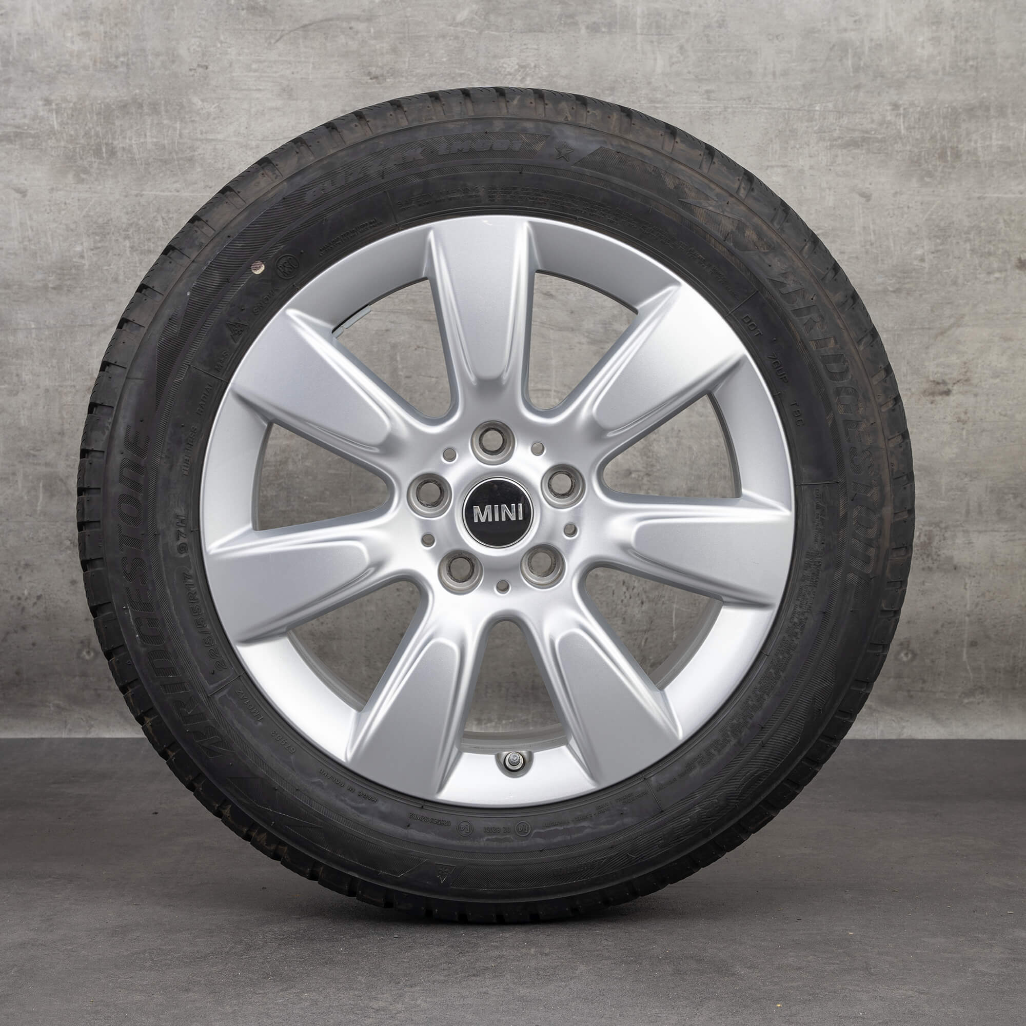 Mini 17 inch rims Countryman F60 alloy rims winter tires 6868276 Spoke 530