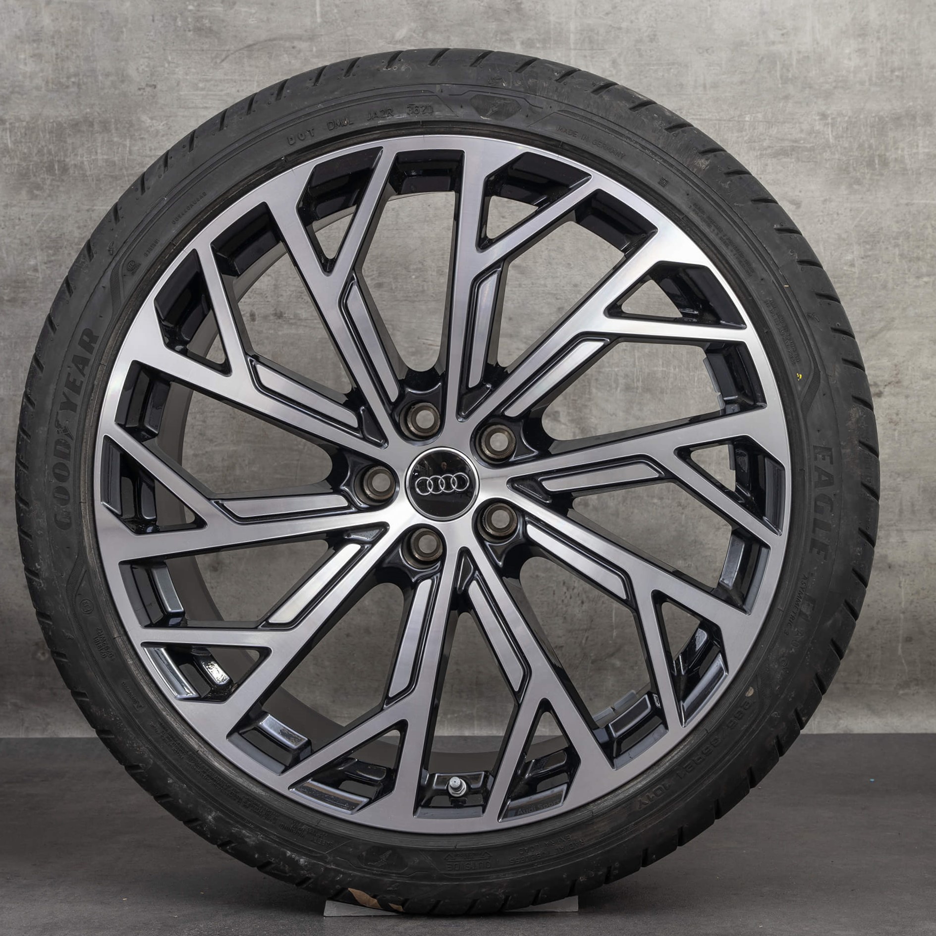Jante Audi Sport 21 inch A8 S8 4N D5 anvelope vara roti vara ...