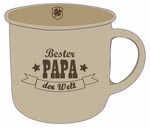 hellbrauner Henkelbecher aus Porzellan mit dunkelbraunem Schriftzug "Bester Papa der Welt" vorne. Ein kleines dunkelbraunes Kleeblatt seitlich
