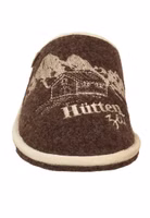 von vorne ein dunkelbrauner Filzpantoffel mit cremefarbener Stickerei einer Berglandschaft, Hütte und Schriftzug Hüttenzeit. Außen cremefarben eingefasst