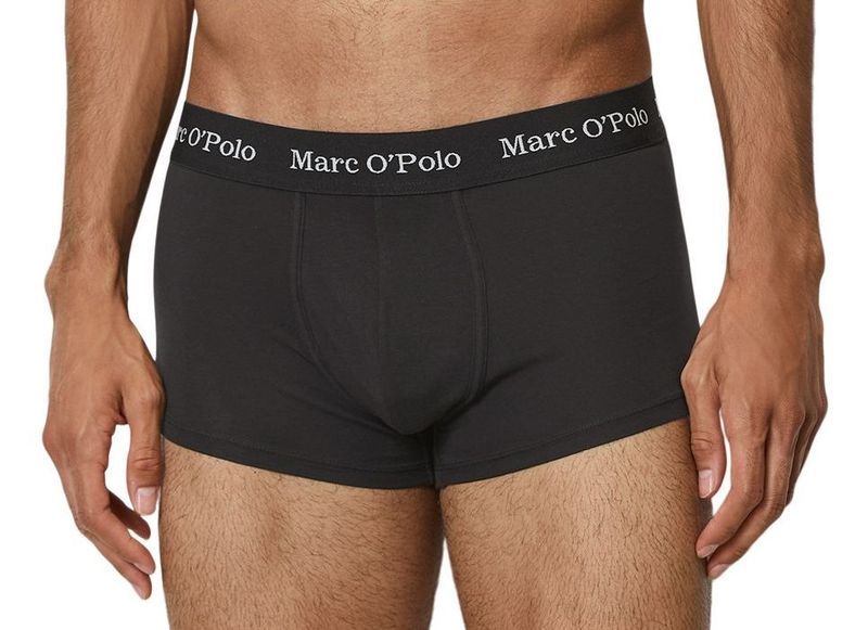 Q990 - Black