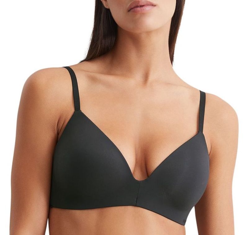 Q990 - Black