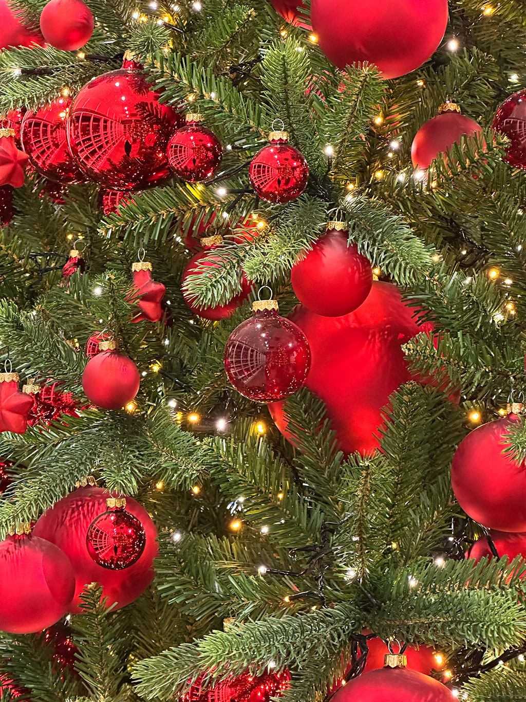 Bseical Weihnachtskugeln 18-tlg Set - 4cm Glas Christbaumschmuck In 3 Farben