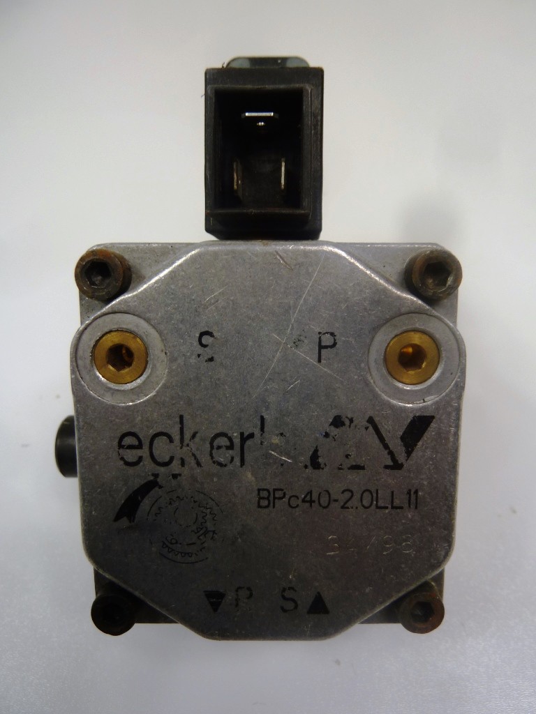 Eckerle BPc40-2.0LL11 links Ölpumpe Brennerpumpe Original eckerle Ersatzteil