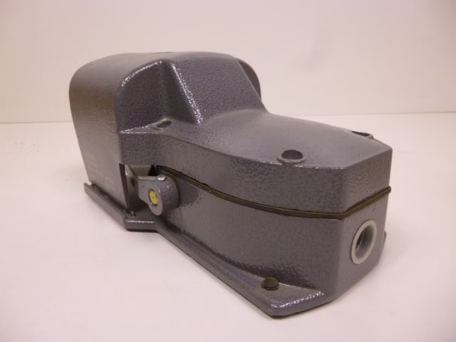 Siemens 3SE3902-0AD Fußschalter Fussschalter Schalter 3SE 3 902-0AD