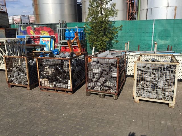 Riesen Posten HT Rohre Kanalrohre Winkel Abzweigung, Bögen, DN 100,125,150 Etc.