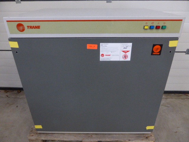 Trane CGWA 014P 700A Kältemaschine Wassergekühlt Kühlaggregat 15.7 kW Verdichter
