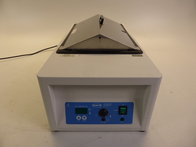 Hach 26PC-2 Wasserbad Laborwasserbad mit Deckel