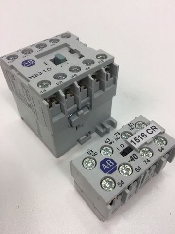 Allen-Bradley Hilfsschütz 700DC-MB310 + 195-MA40 / AC-12 300V 10A