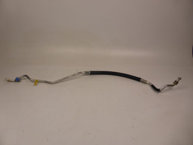 GM Getriebeölkühler Einlassschlauch 15158542