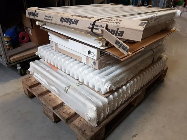 6 Stück Posten Heizkörper Heizung Badheizkörper