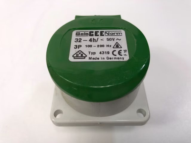 BALS 4319 Wandsteckdose 32A 3-polig Made in Germany