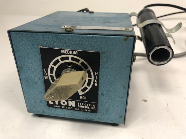 Lyon 950-71 Eier-Untersuchungslampe Eierdurchleuchter 25 Watt ohne Leuchtmittel